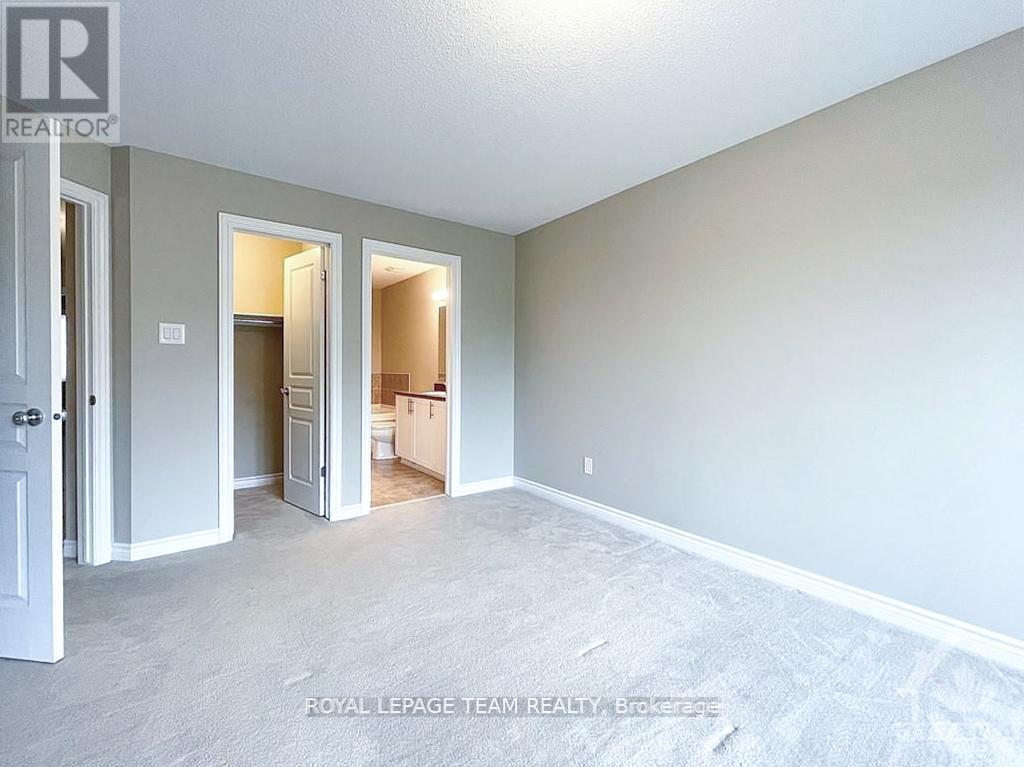 1070 Ottenbrite Crescent, Ottawa, ON - Indoor Photo Showing Other Room