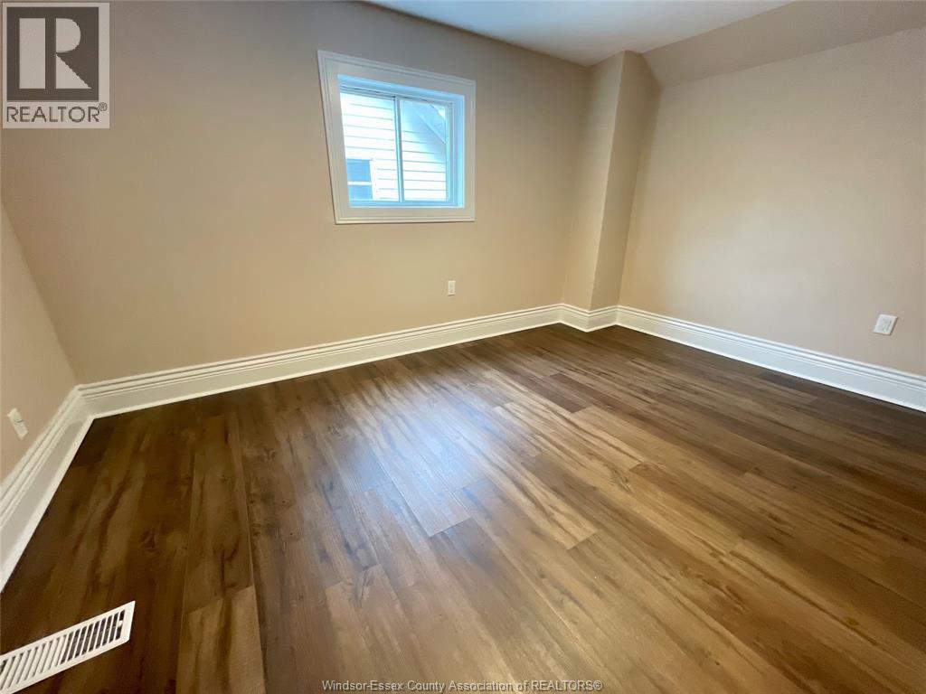 1106 Moy, Windsor, ON - Indoor Photo Showing Other Room