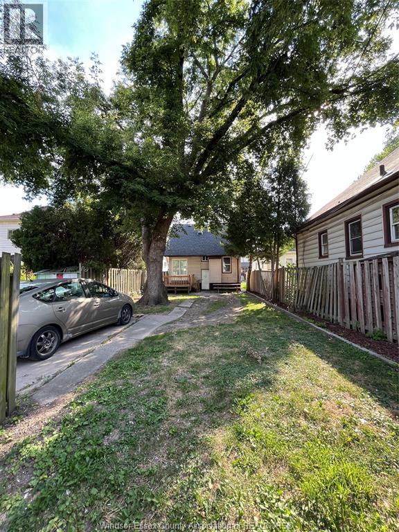 1106 Moy, Windsor, ON - Outdoor