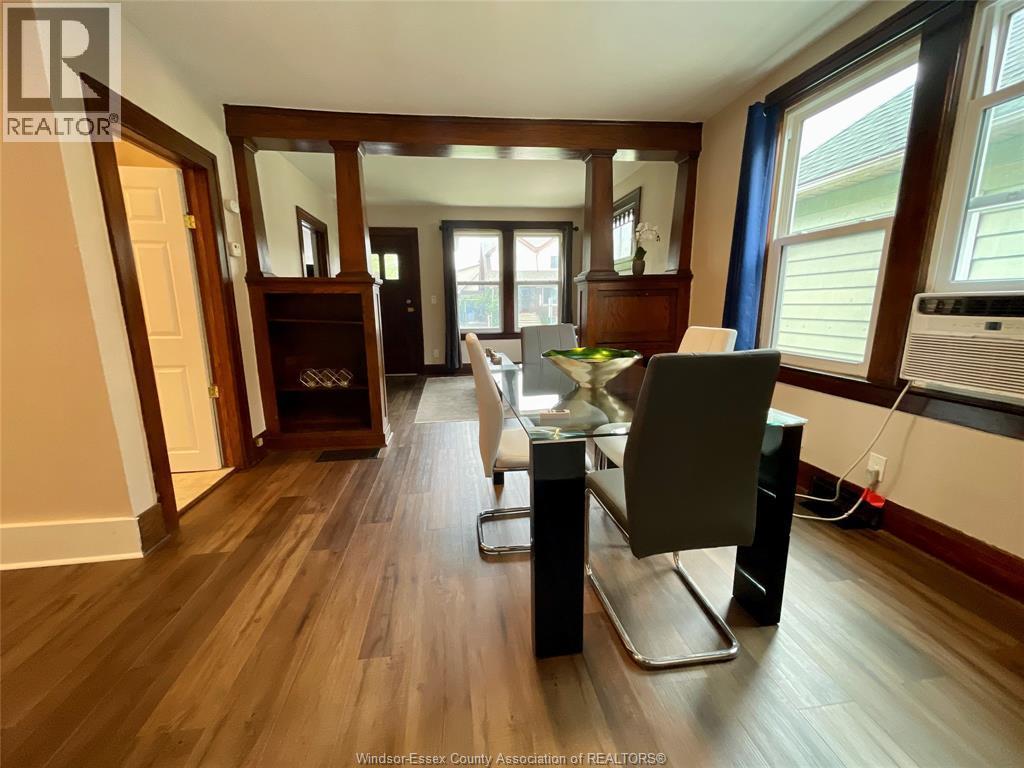 1106 Moy, Windsor, ON - Indoor Photo Showing Dining Room