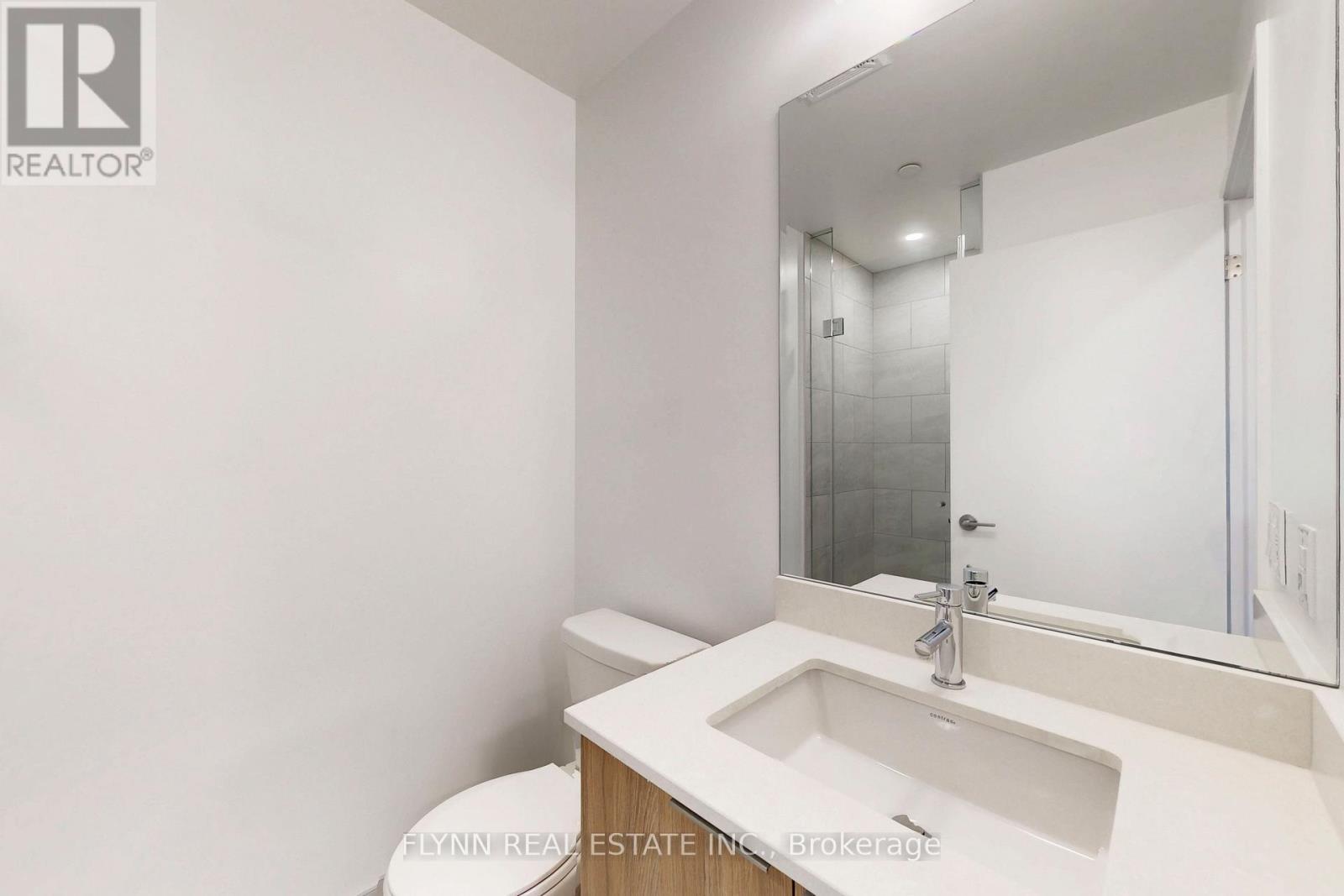 909 - 395 Square One Drive, Mississauga, ON - Indoor Photo Showing Bathroom