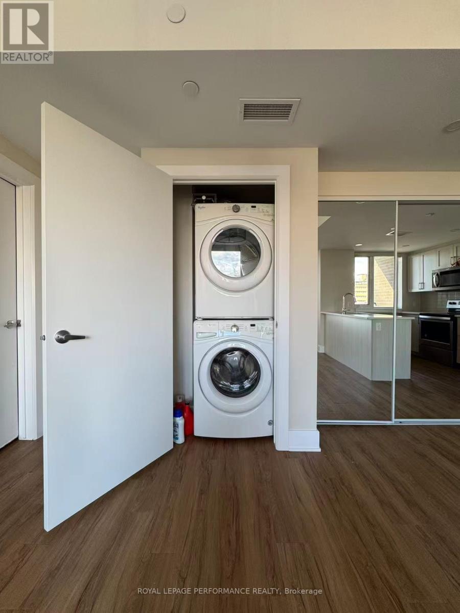 0804 - 518 Rochester Street, Ottawa, ON - Indoor Photo Showing Laundry Room