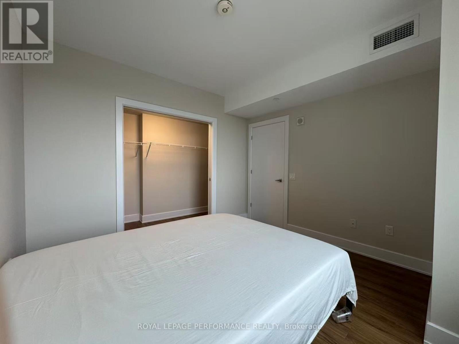 0804 - 518 Rochester Street, Ottawa, ON - Indoor Photo Showing Bedroom
