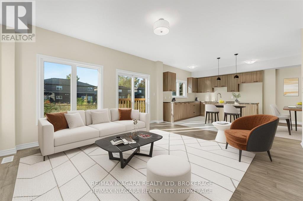 3219 Dominion Road, Fort Erie (Ridgeway), ON - Indoor Photo Showing Living Room
