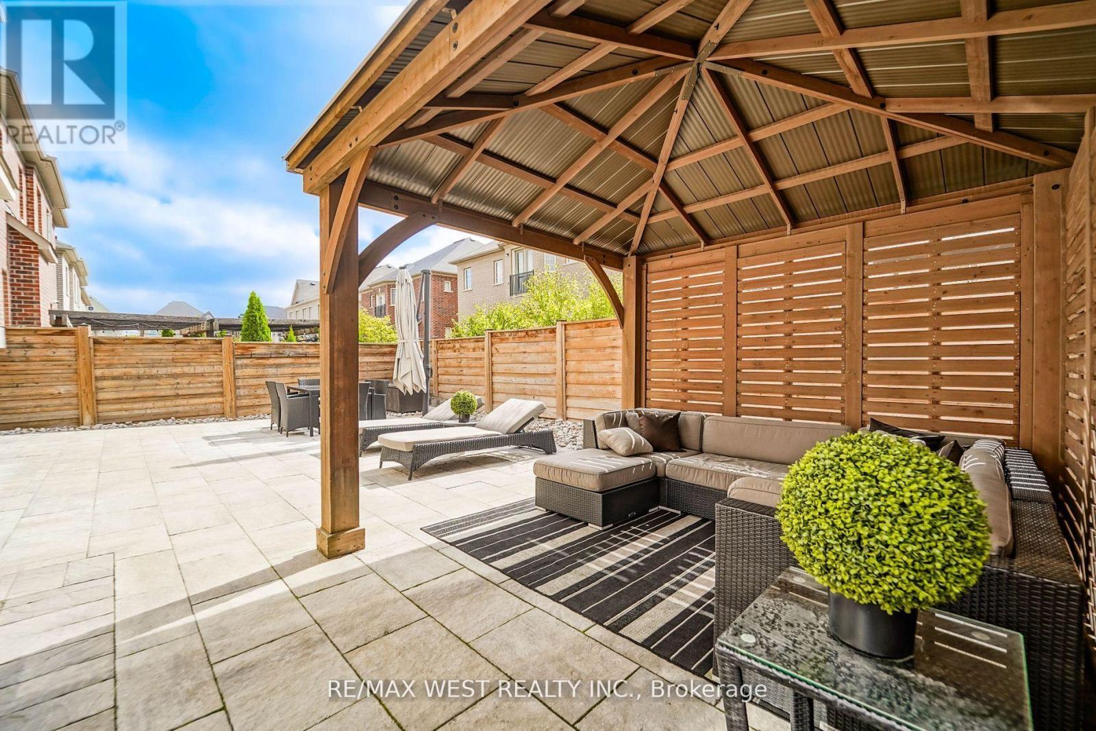 39 Condor Way, Vaughan, ON - Outdoor With Deck Patio Veranda With Exterior