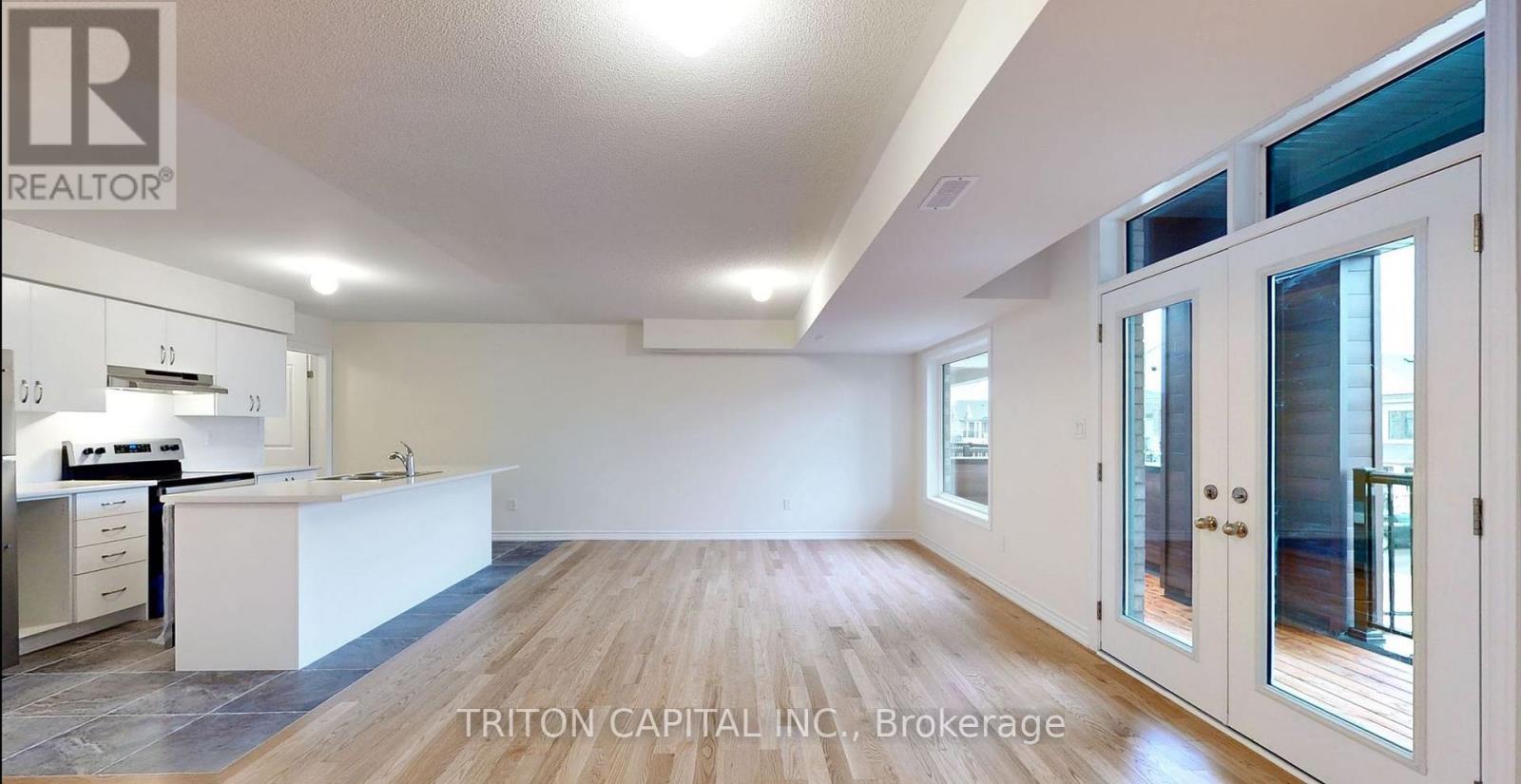 14 Bannister (Unit 1) Road, Barrie, ON - Indoor Photo Showing Kitchen