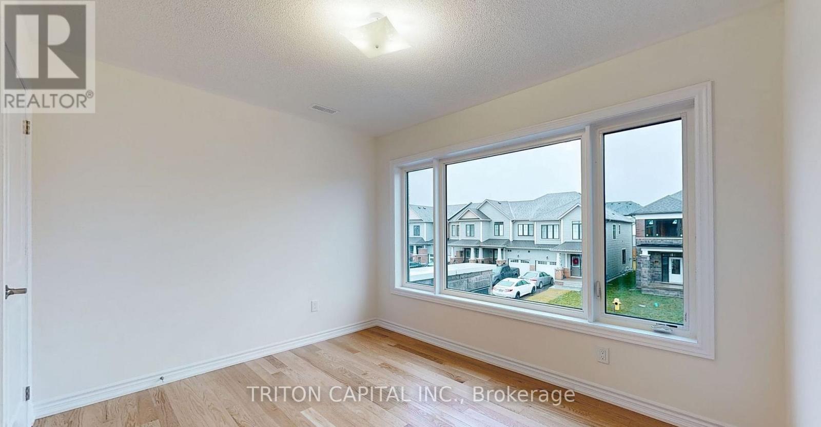 14 Bannister (Unit 1) Road, Barrie, ON - Indoor Photo Showing Other Room