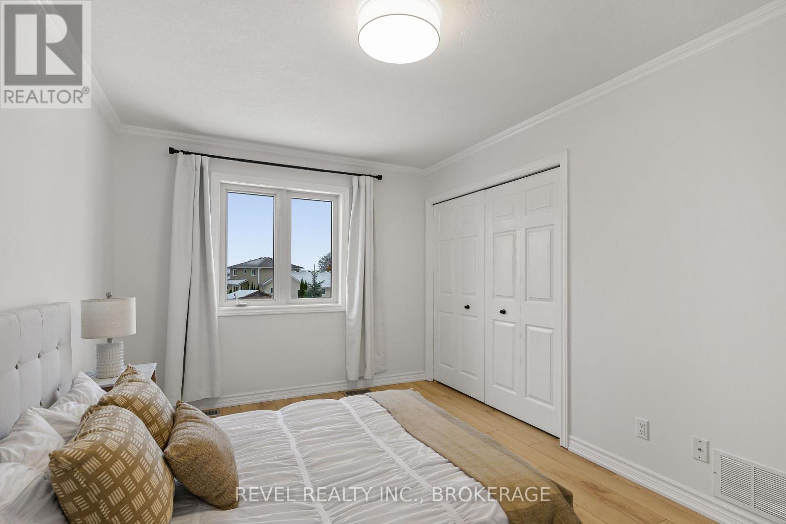 108 Islandview Drive, Loyalist (Amherstview), ON - Indoor Photo Showing Other Room
