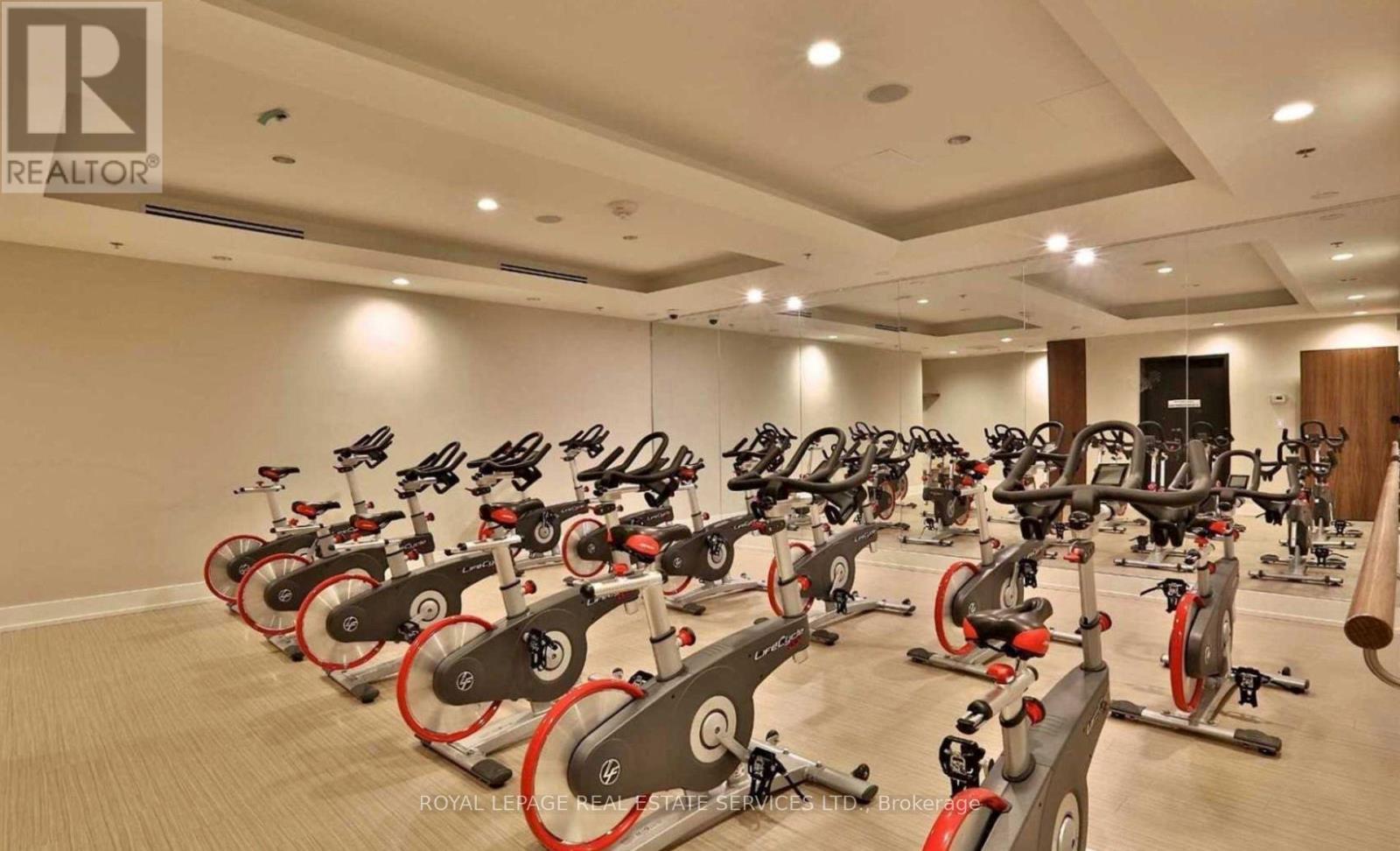 906 - 111 St Clair Avenue W, Toronto, ON - Indoor Photo Showing Other Room