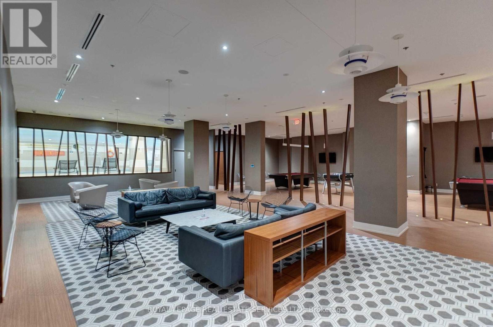 906 - 111 St Clair Avenue W, Toronto, ON - Indoor Photo Showing Other Room