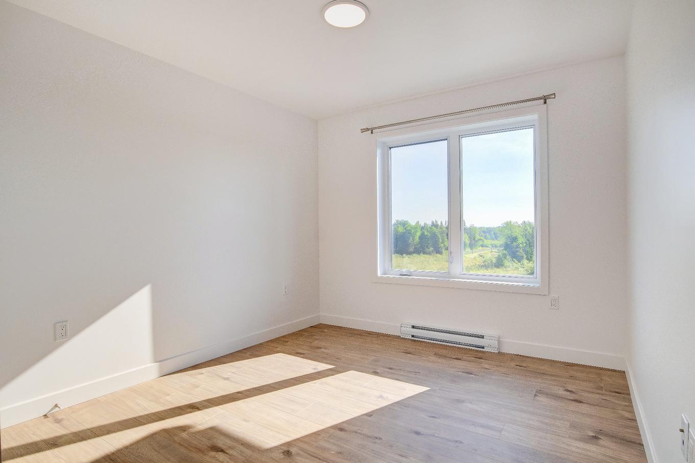 Bedroom - 201-5961 Boul. René-Lévesque, Sherbrooke (Brompton/Rock Forest/Saint-Élie/Deauville), QC - Indoor Photo Showing Other Room