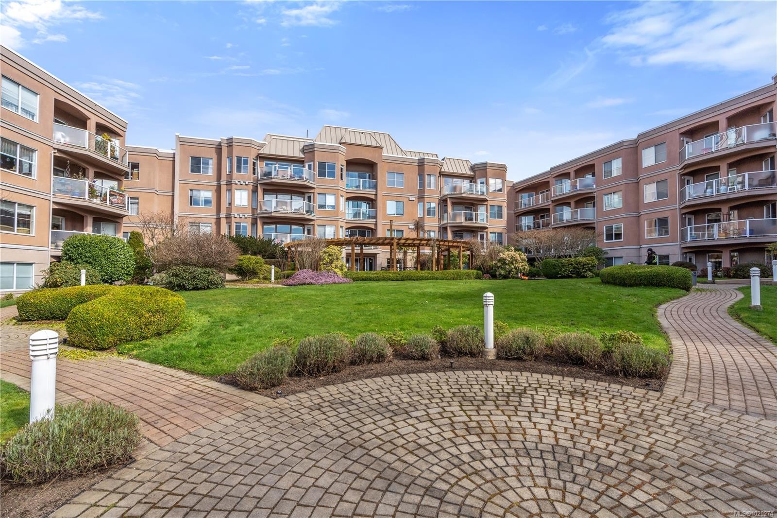 102-405 Quebec St, Victoria, BC - Outdoor