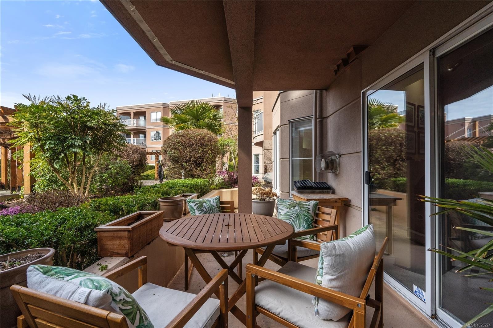 102-405 Quebec St, Victoria, BC - Outdoor With Deck Patio Veranda With Exterior