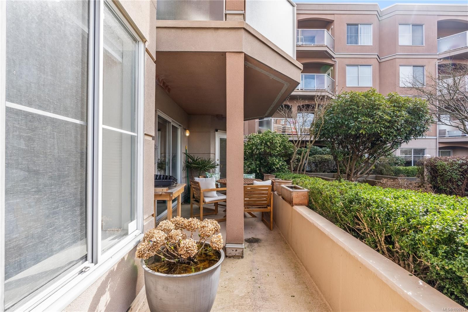 102-405 Quebec St, Victoria, BC - Outdoor