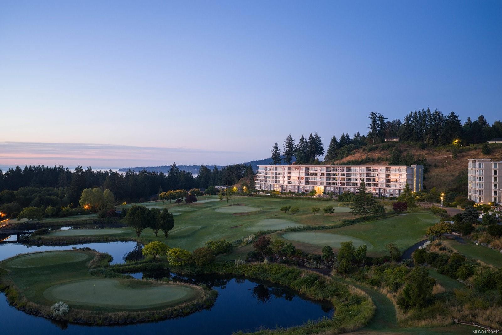 5322 Sayward Hill Cres, Saanich, BC