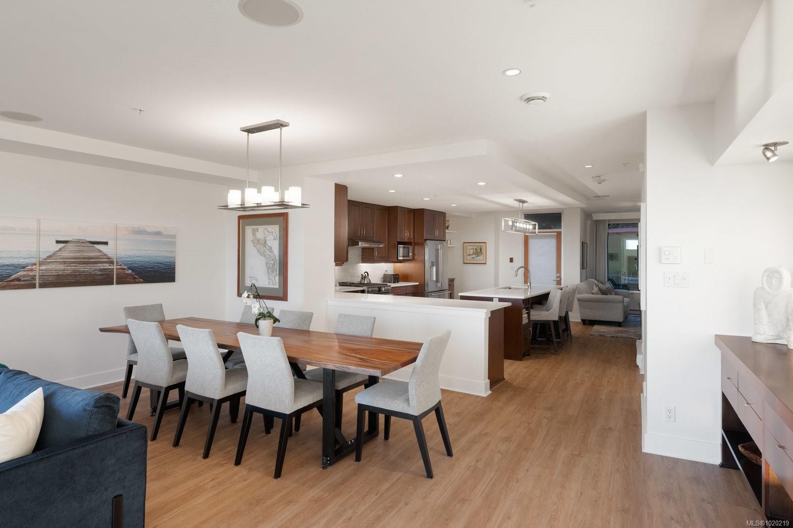 5322 Sayward Hill Cres, Saanich, BC