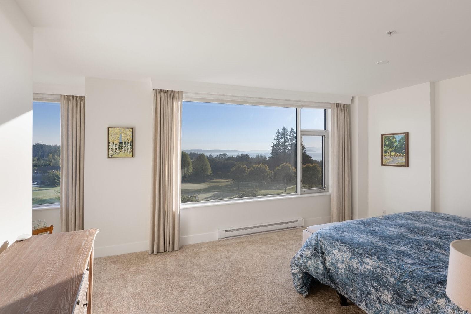 5322 Sayward Hill Cres, Saanich, BC