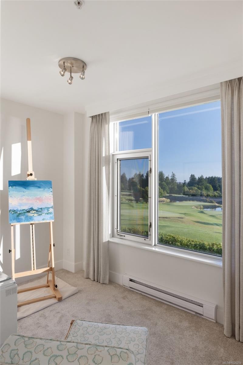 5322 Sayward Hill Cres, Saanich, BC