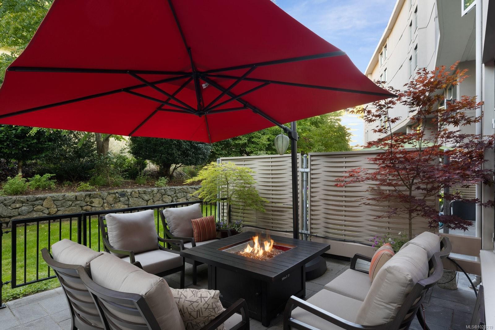 5322 Sayward Hill Cres, Saanich, BC