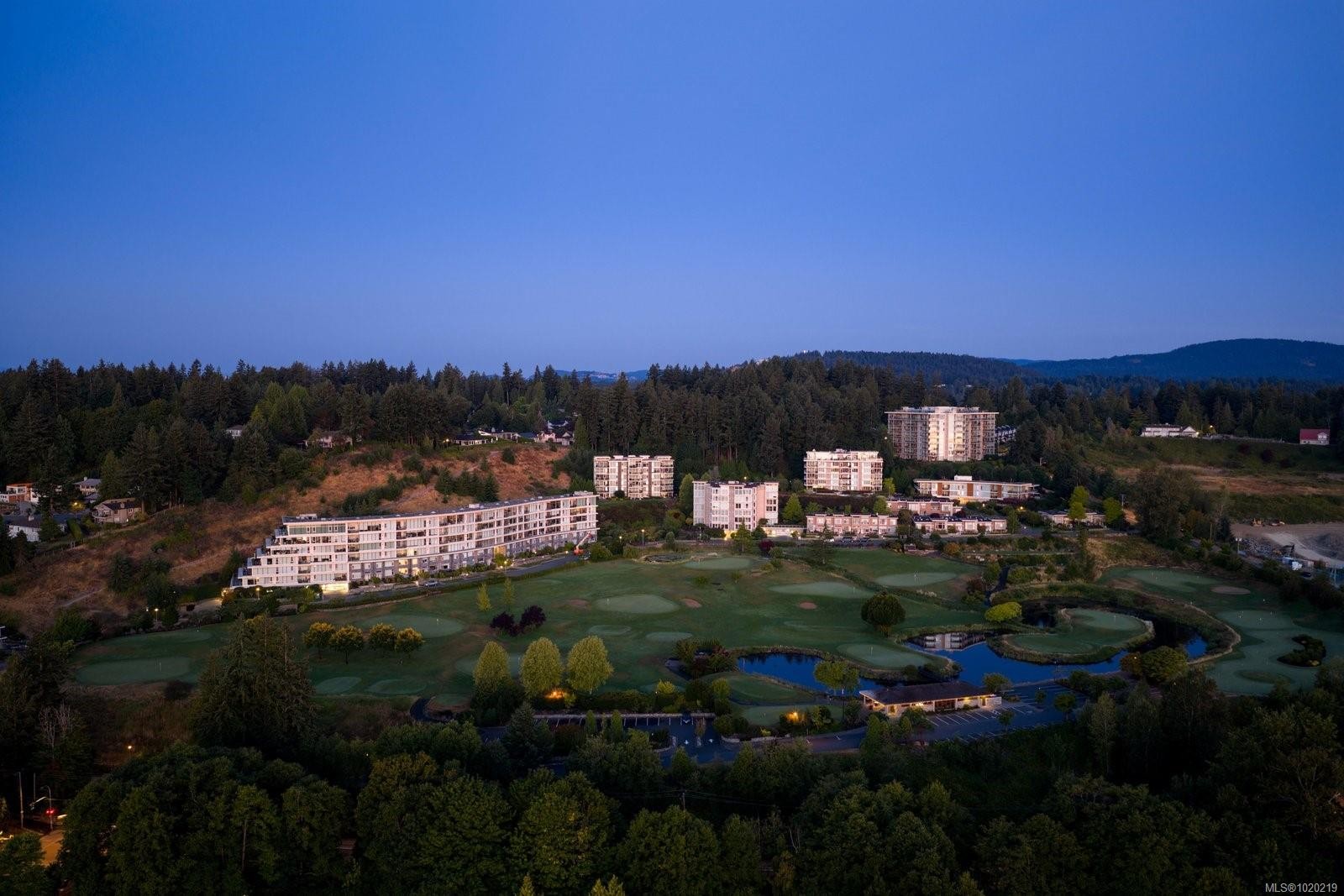 5322 Sayward Hill Cres, Saanich, BC