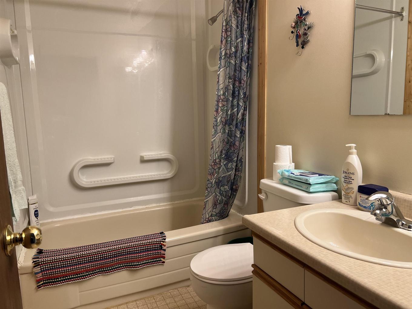 32 Hemlo Drive, Marathon, ON - Indoor Photo Showing Bathroom