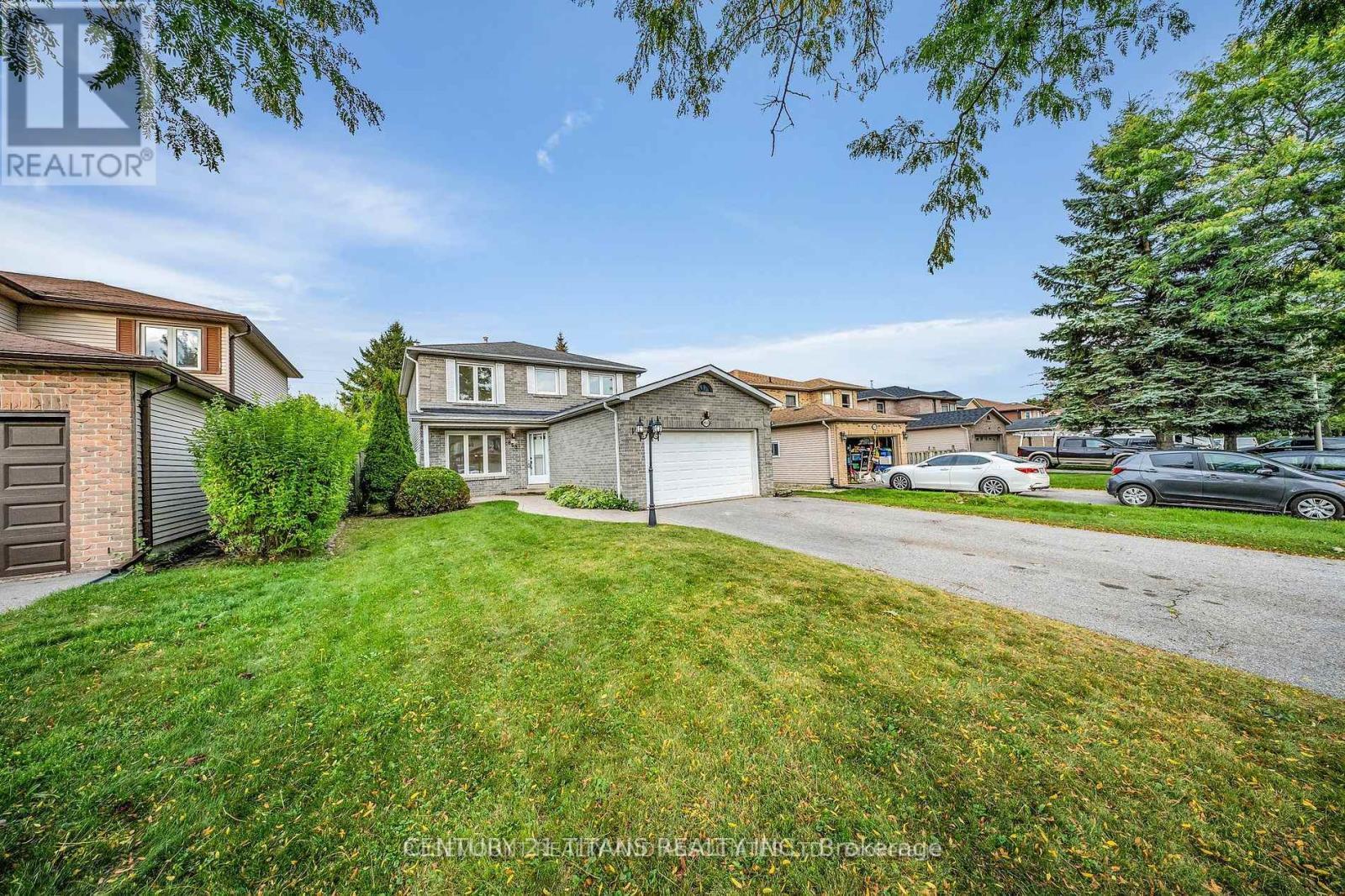 853 Crowells Street, Oshawa, ON - Outdoor