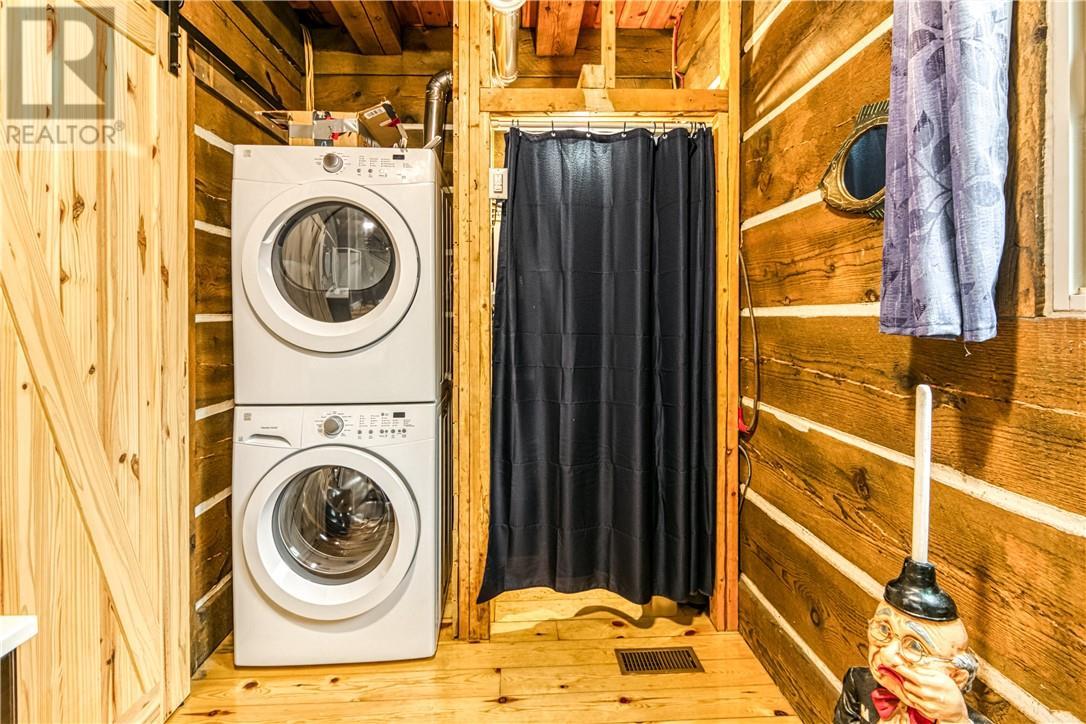 55 Brouse Road, Massey, ON - Indoor Photo Showing Laundry Room