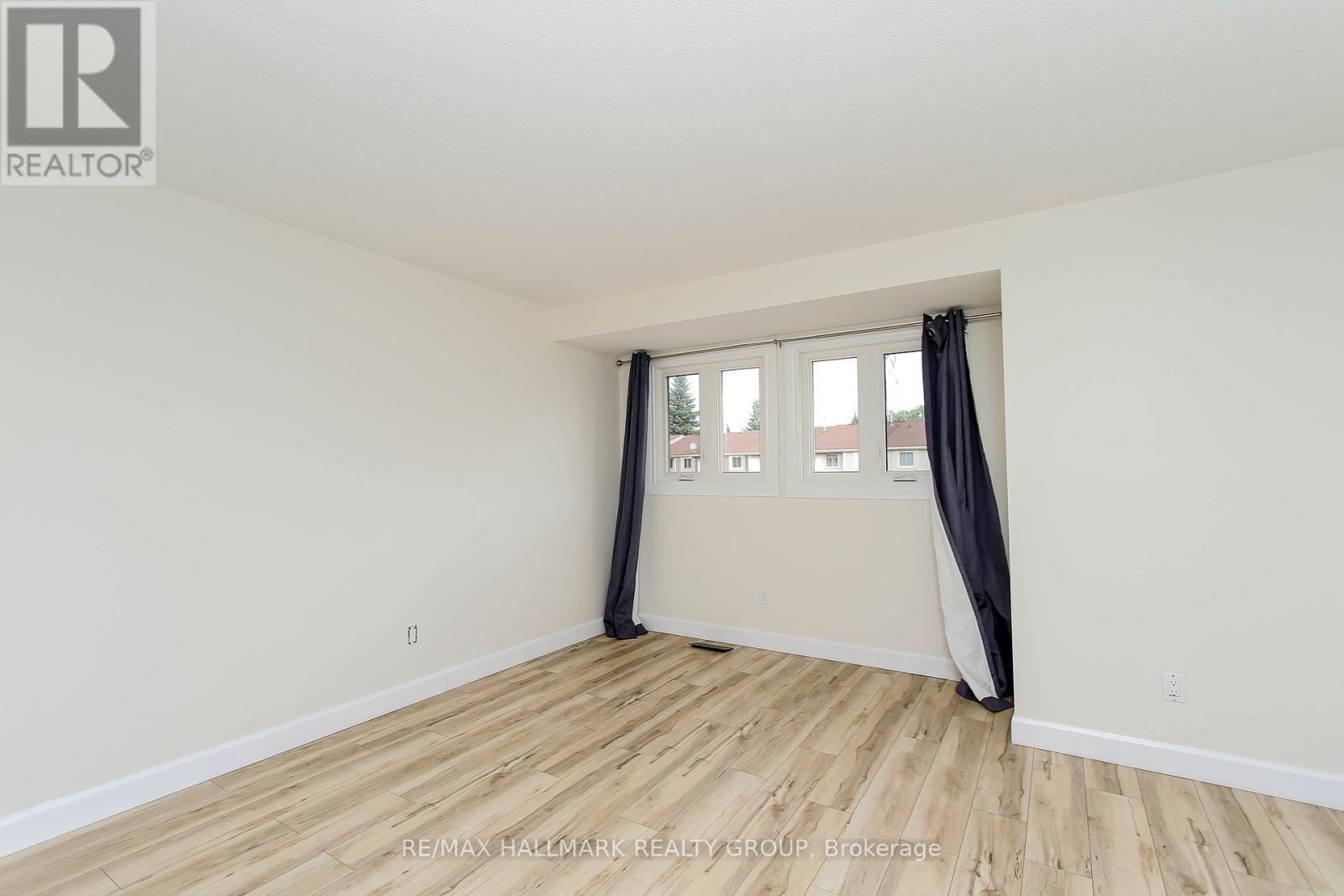 1800 Stonehenge Crescent, Ottawa, ON - Indoor Photo Showing Other Room