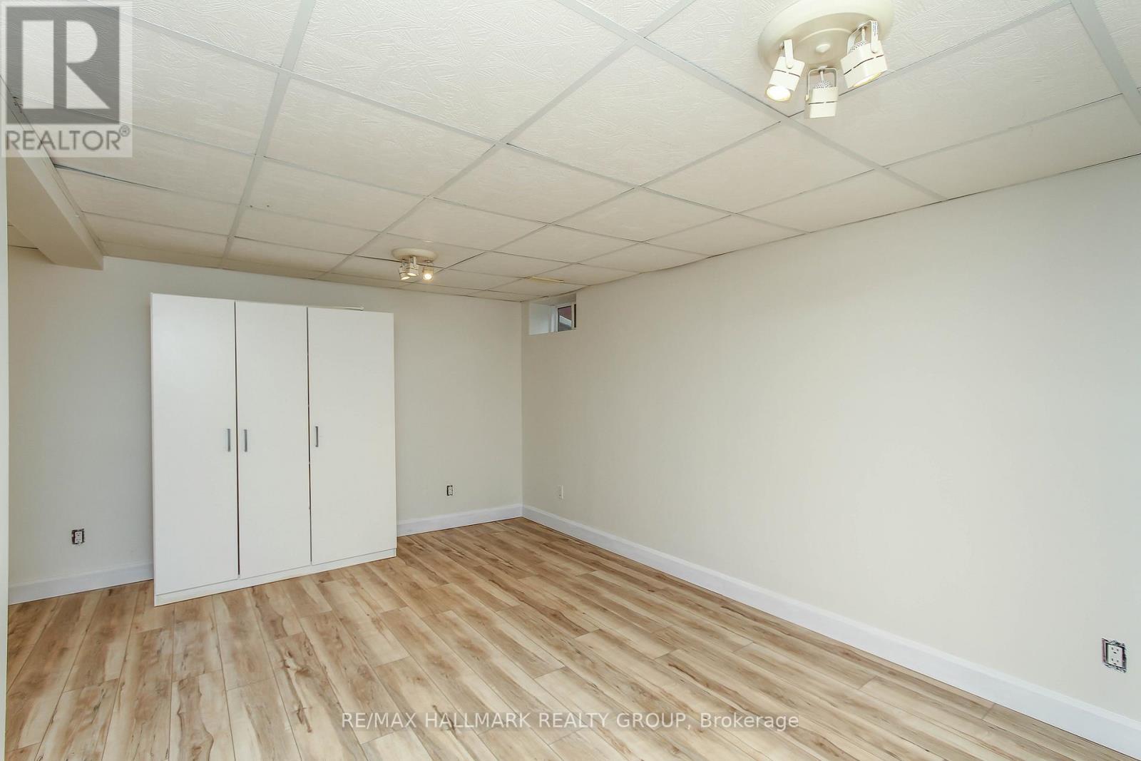 1800 Stonehenge Crescent, Ottawa, ON - Indoor Photo Showing Other Room