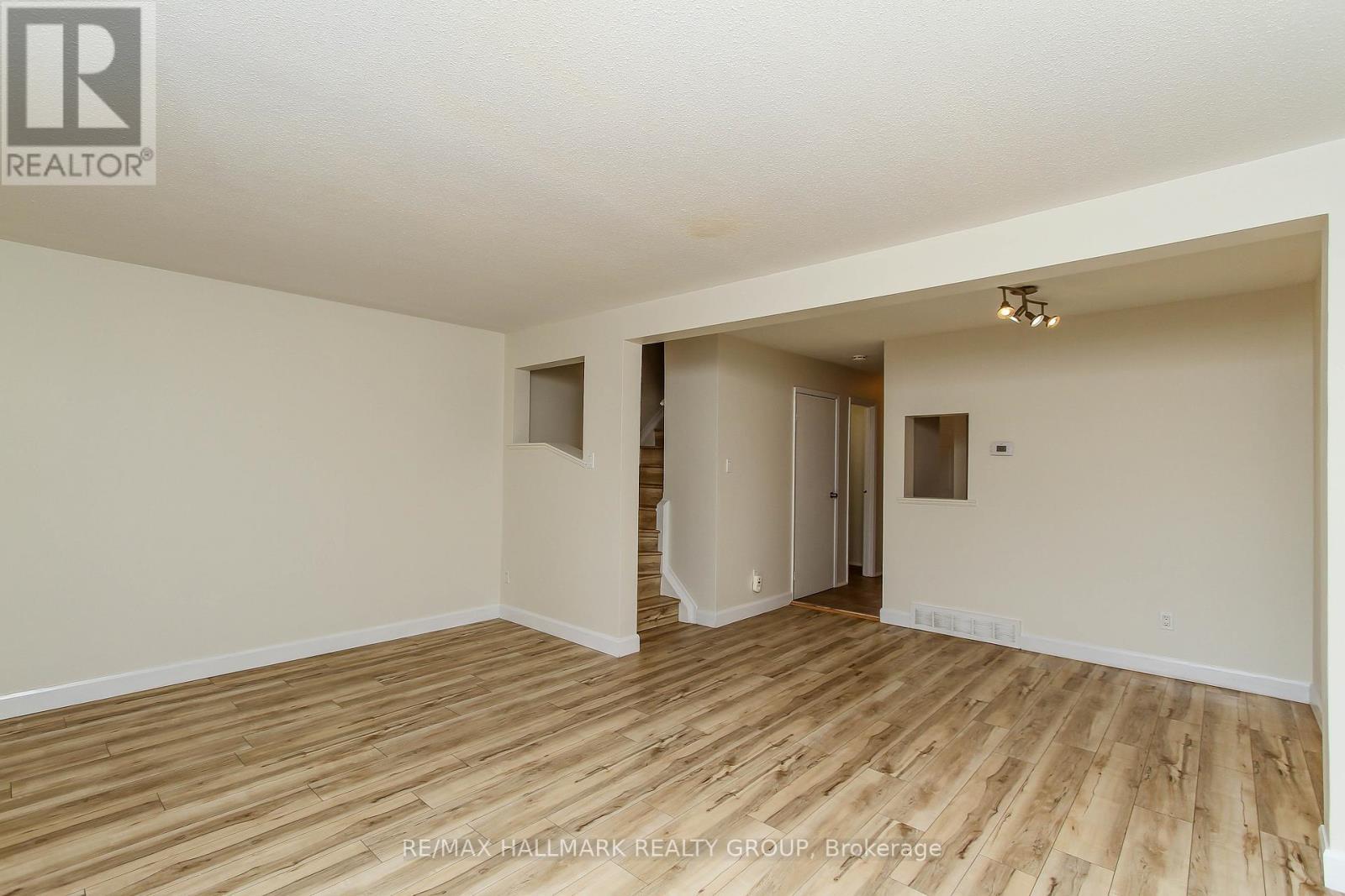 1800 Stonehenge Crescent, Ottawa, ON - Indoor Photo Showing Other Room