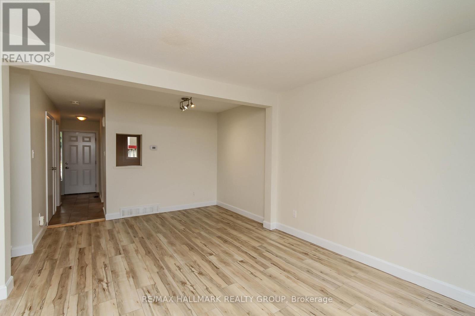 1800 Stonehenge Crescent, Ottawa, ON - Indoor Photo Showing Other Room