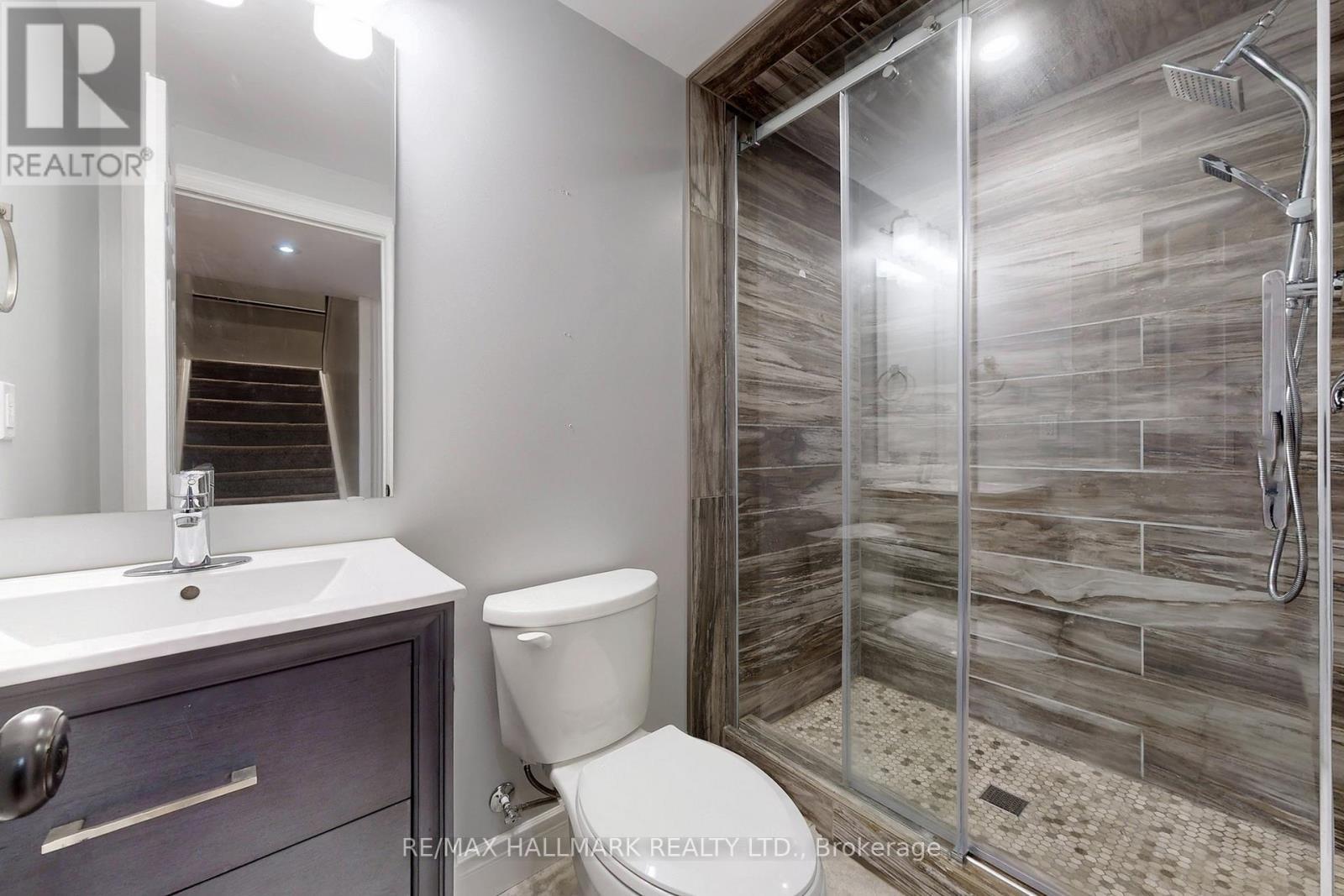 59 Stevenson Street, Essa, ON - Indoor Photo Showing Bathroom