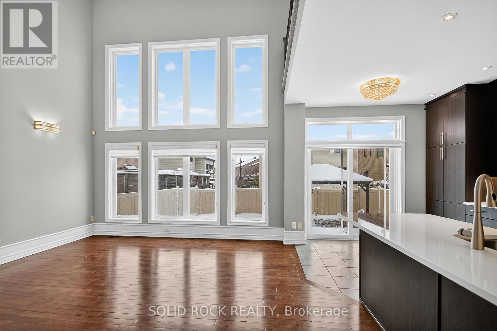 118 Wilhelmina Place, Ottawa, ON - Indoor Photo Showing Other Room