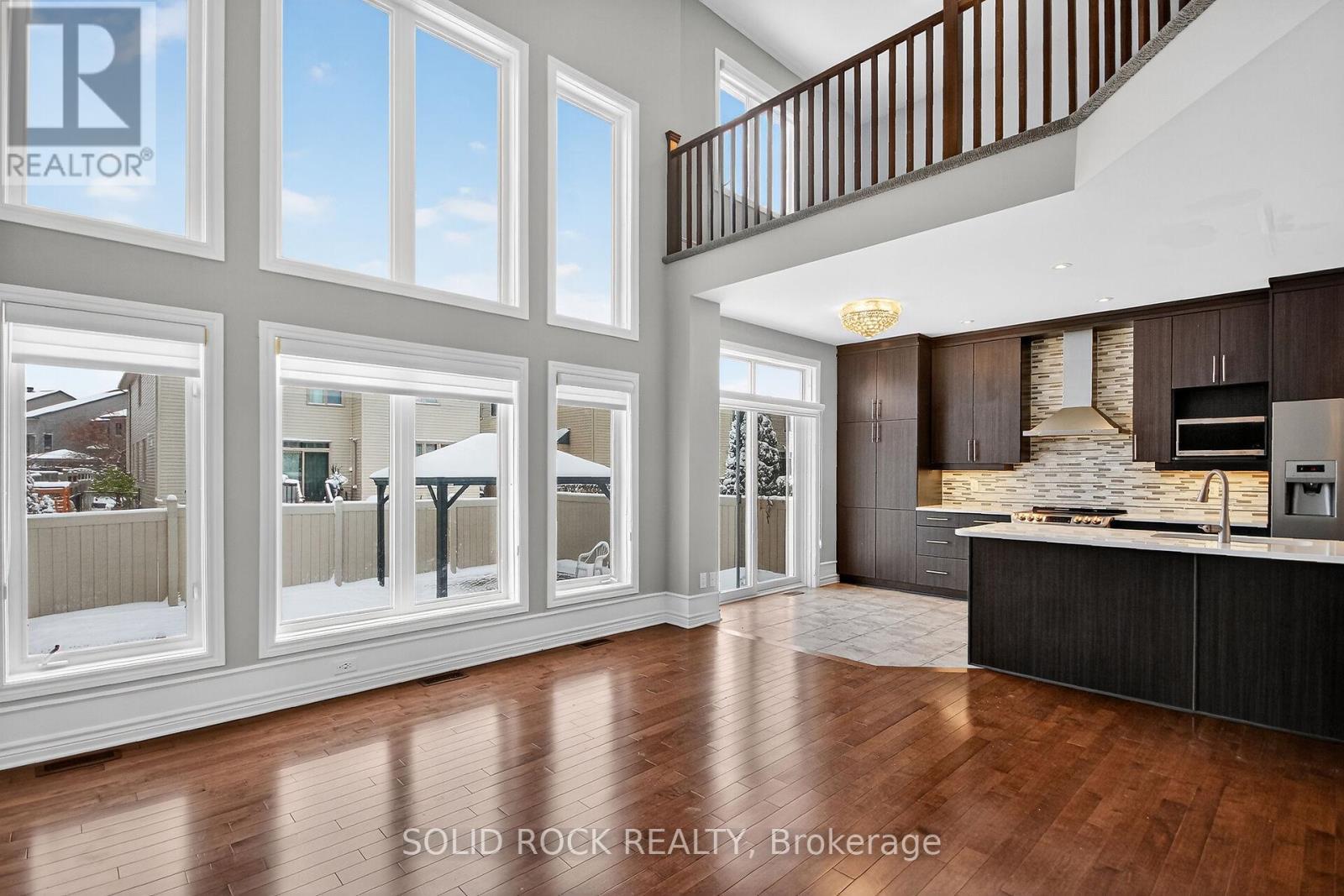 118 Wilhelmina Place, Ottawa, ON - Indoor Photo Showing Kitchen
