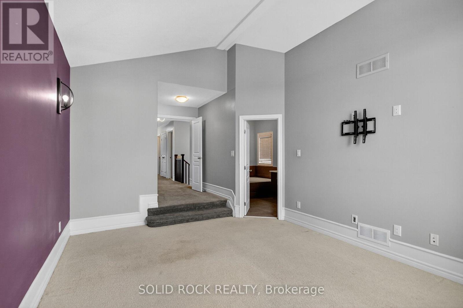 118 Wilhelmina Place, Ottawa, ON - Indoor Photo Showing Other Room