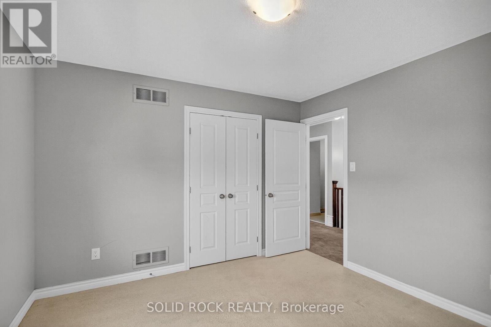 118 Wilhelmina Place, Ottawa, ON - Indoor Photo Showing Other Room