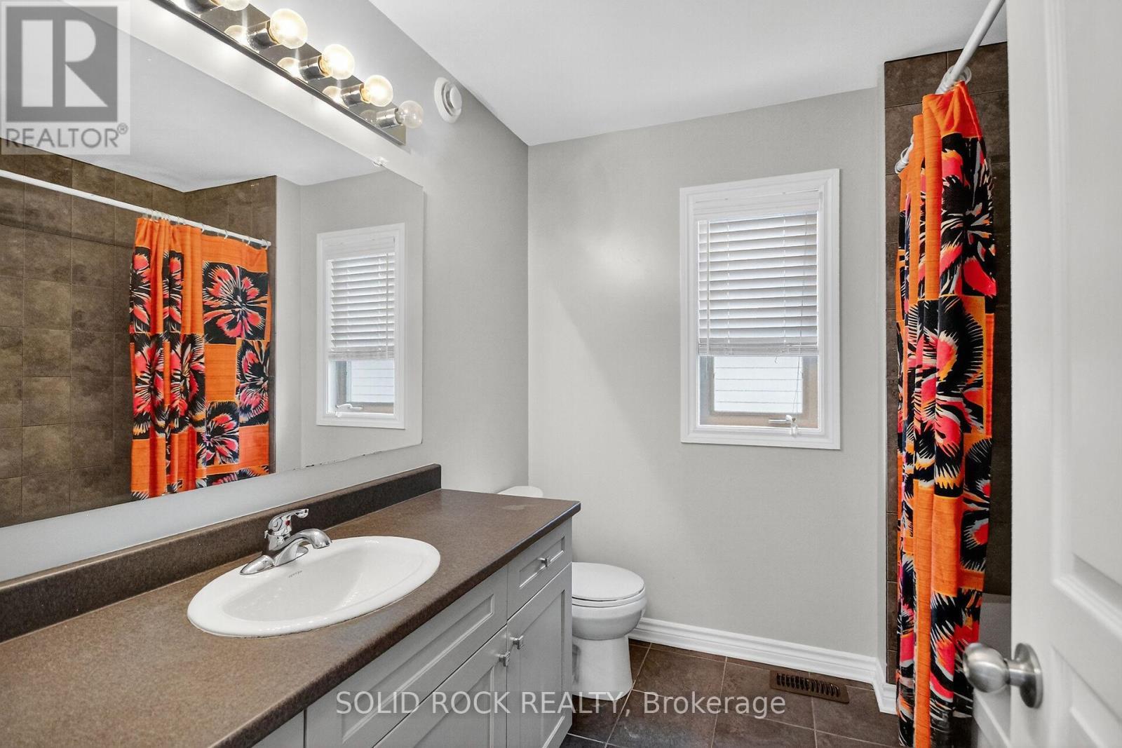 118 Wilhelmina Place, Ottawa, ON - Indoor Photo Showing Bathroom