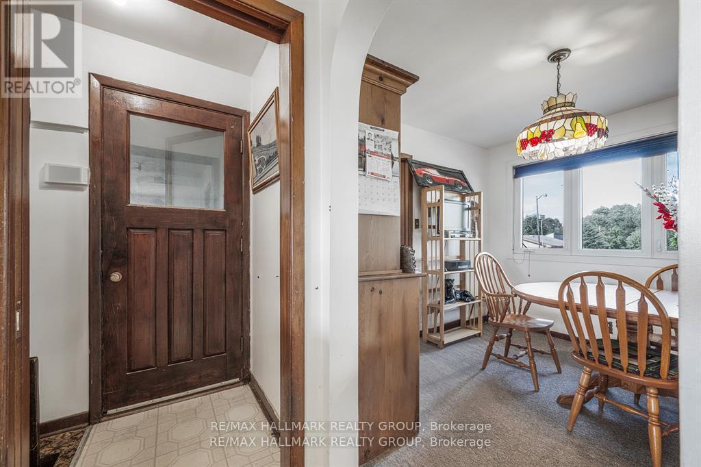 6050 Old Richmond Road, Ottawa, ON - Indoor Photo Showing Other Room