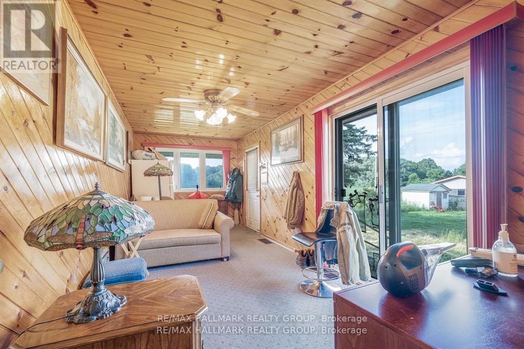 6050 Old Richmond Road, Ottawa, ON - Indoor