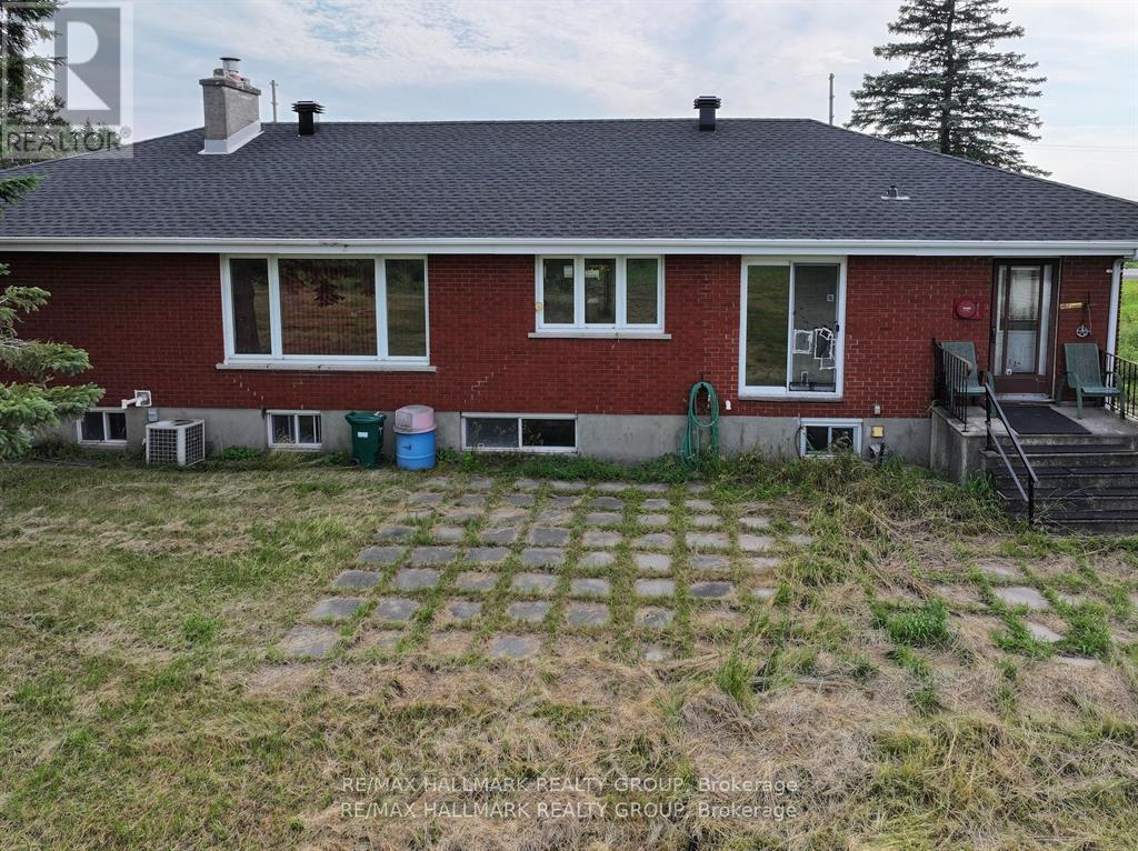 6050 Old Richmond Road, Ottawa, ON - Outdoor With Exterior