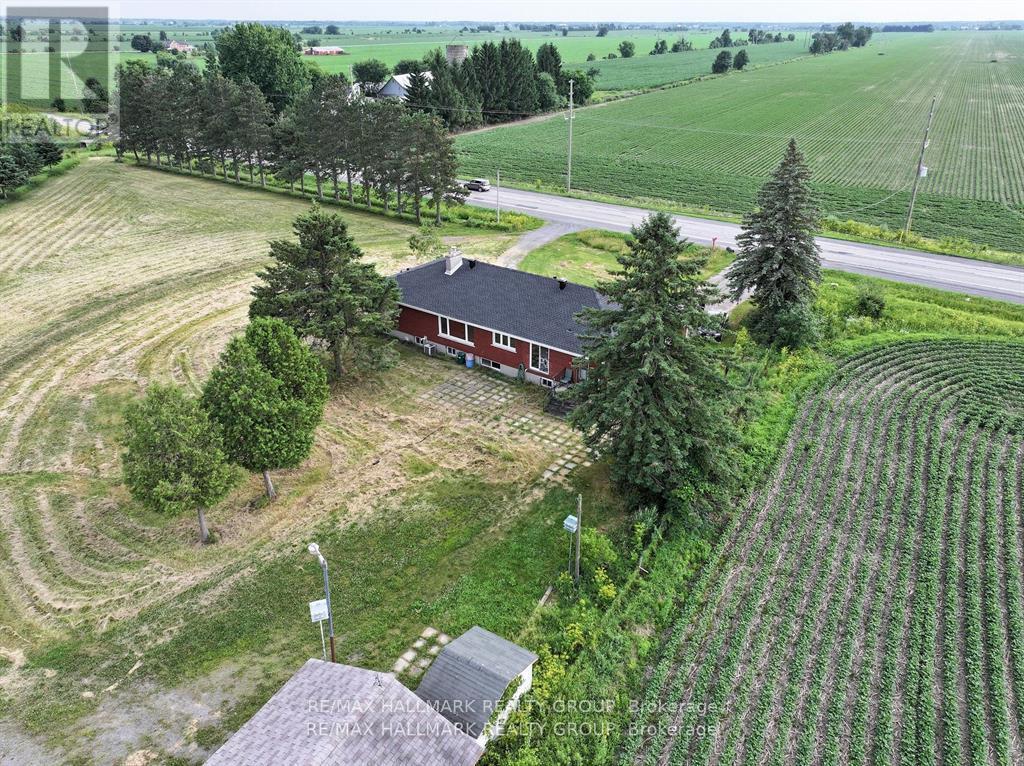 6050 Old Richmond Road, Ottawa, ON - Outdoor