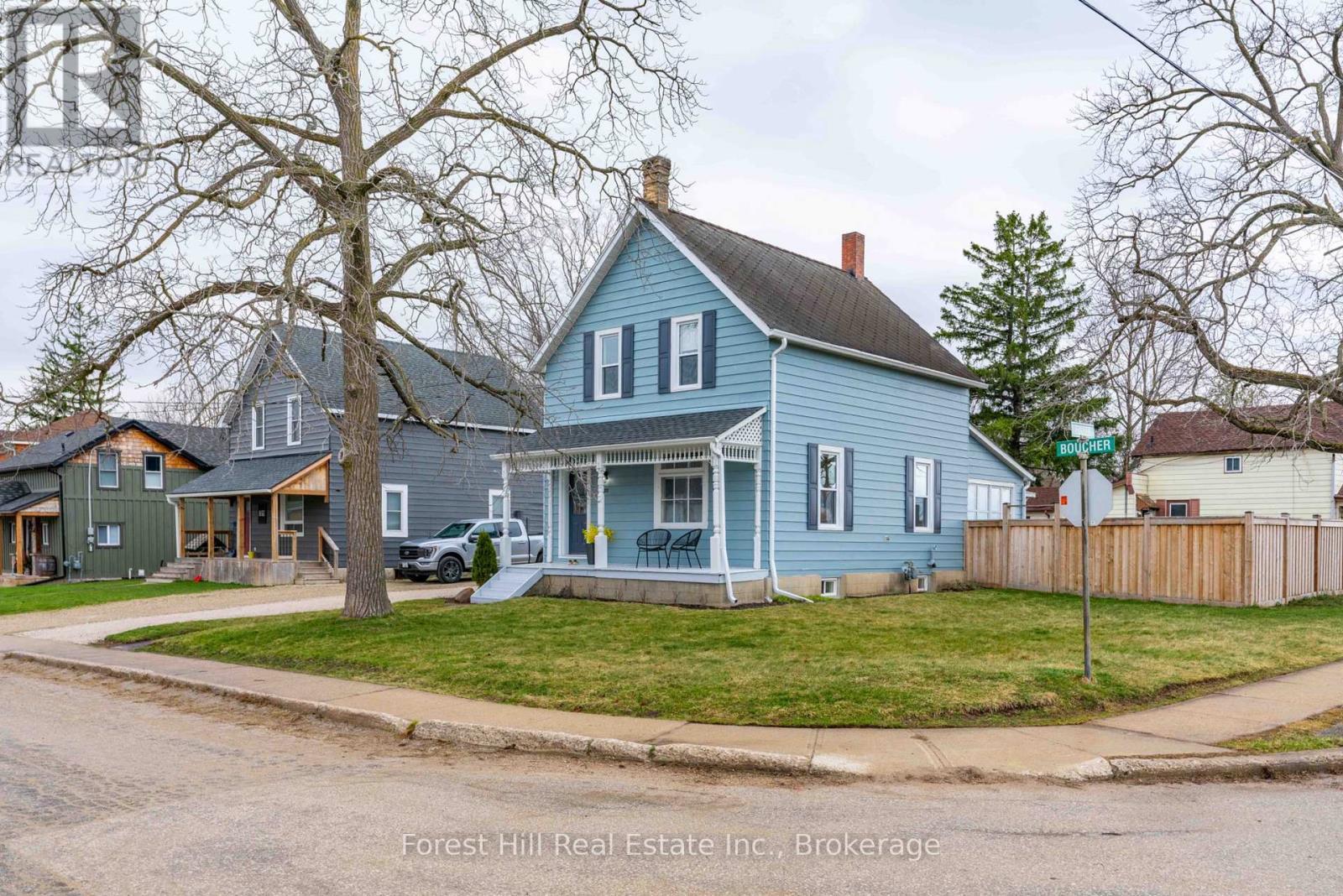 184 Boucher Street E, Meaford, ON - Outdoor With Facade