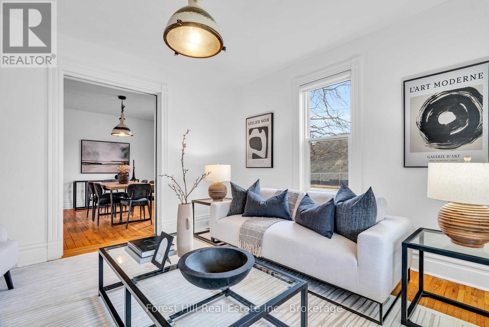184 Boucher Street E, Meaford, ON - Indoor Photo Showing Living Room