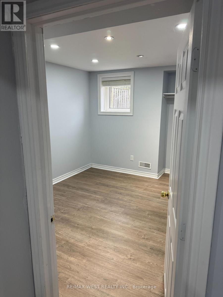 Basement - 640 Ormond Drive, Oshawa, ON - Indoor Photo Showing Other Room