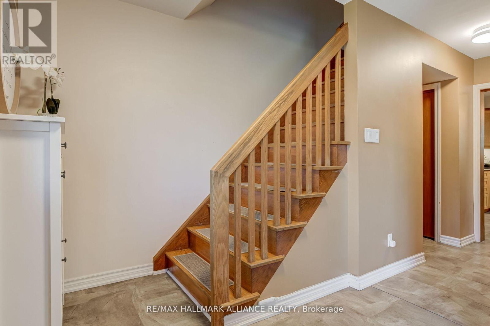 2033 Water'S Edge Drive, Oakville, ON - Indoor Photo Showing Other Room