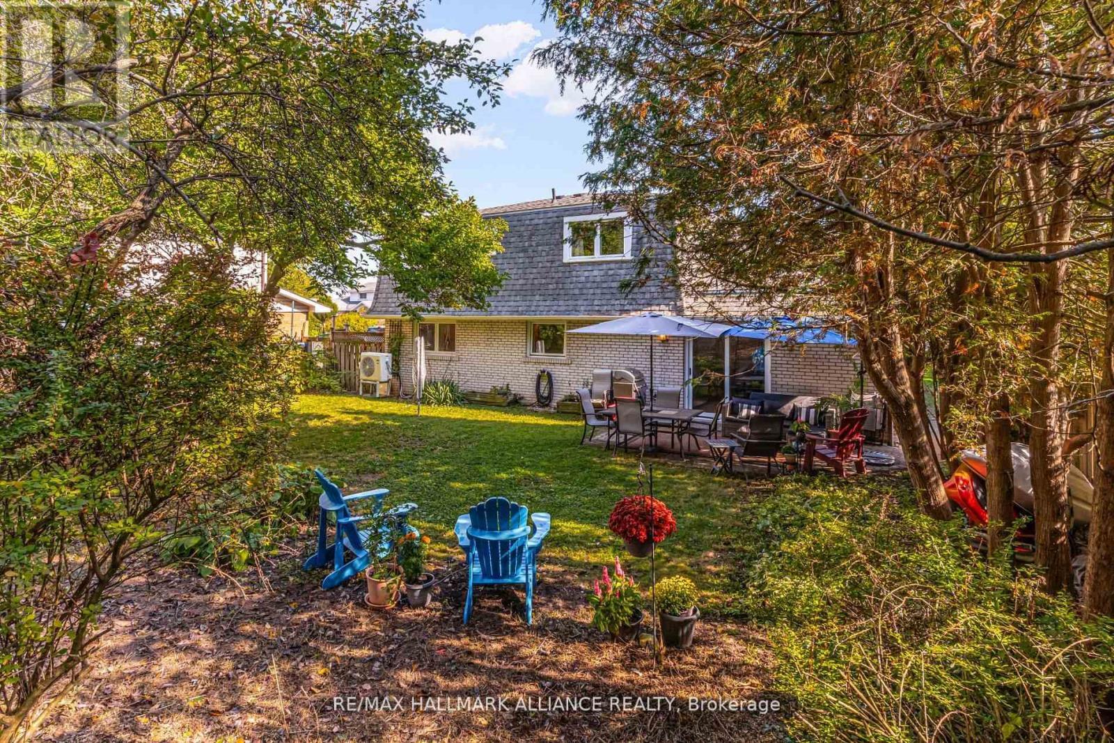 2033 Water'S Edge Drive, Oakville, ON - Outdoor