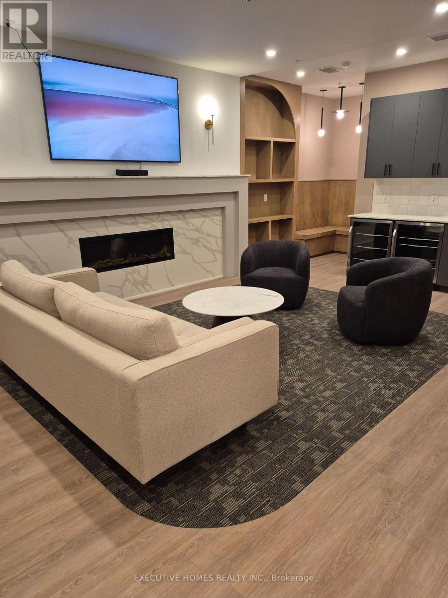 418 - 233 Princess Street, Kingston, ON - Indoor With Fireplace