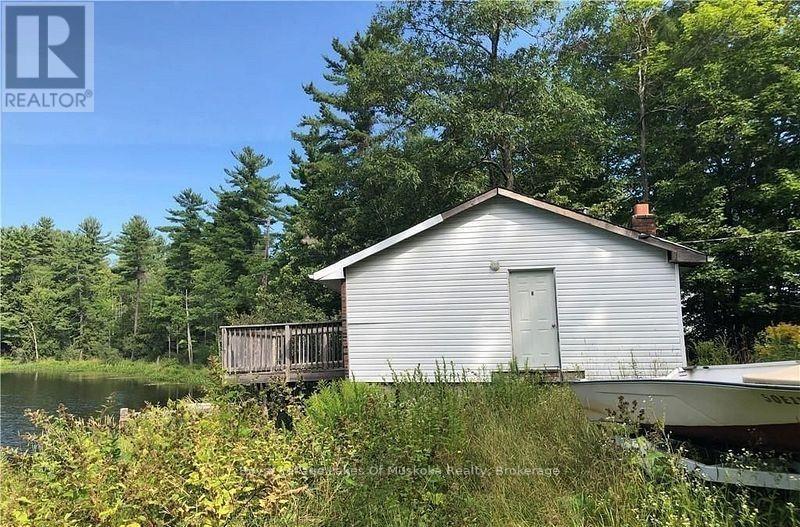 4019 Muskoka 169 Road, Muskoka Lakes (Medora), ON - Outdoor With Body Of Water