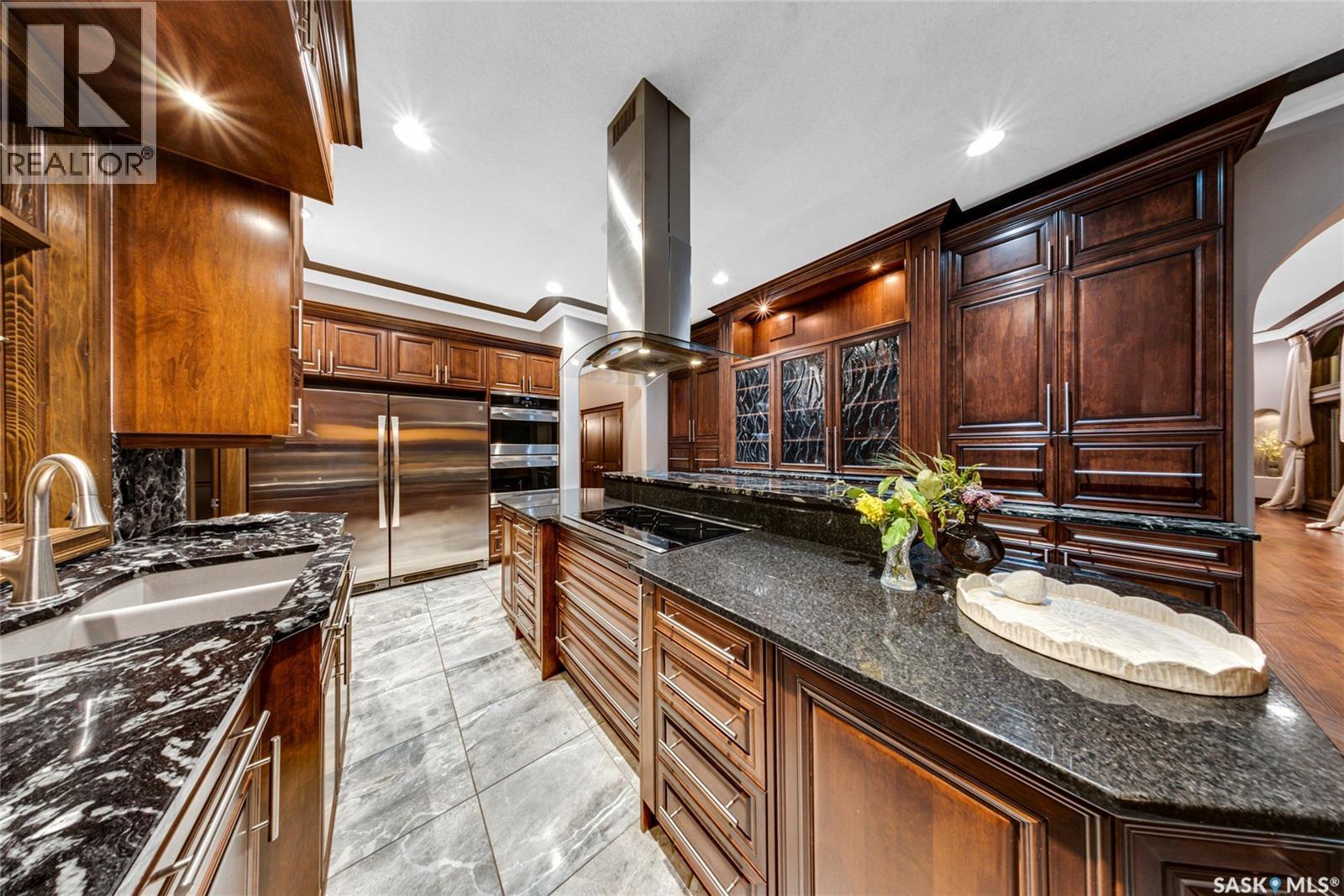 72 Rivers Edge Lane, Corman Park Rm No. 344, SK - Indoor Photo Showing Kitchen With Double Sink