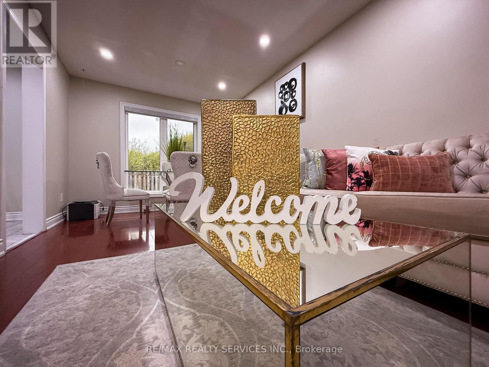 69 Pennsylvania Avenue, Brampton, ON - Indoor Photo Showing Other Room